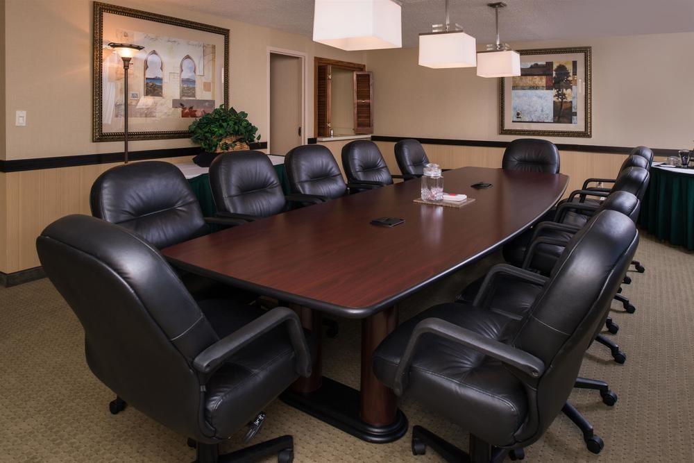 Ramada Plaza Rochester Airport Eksteriør billede