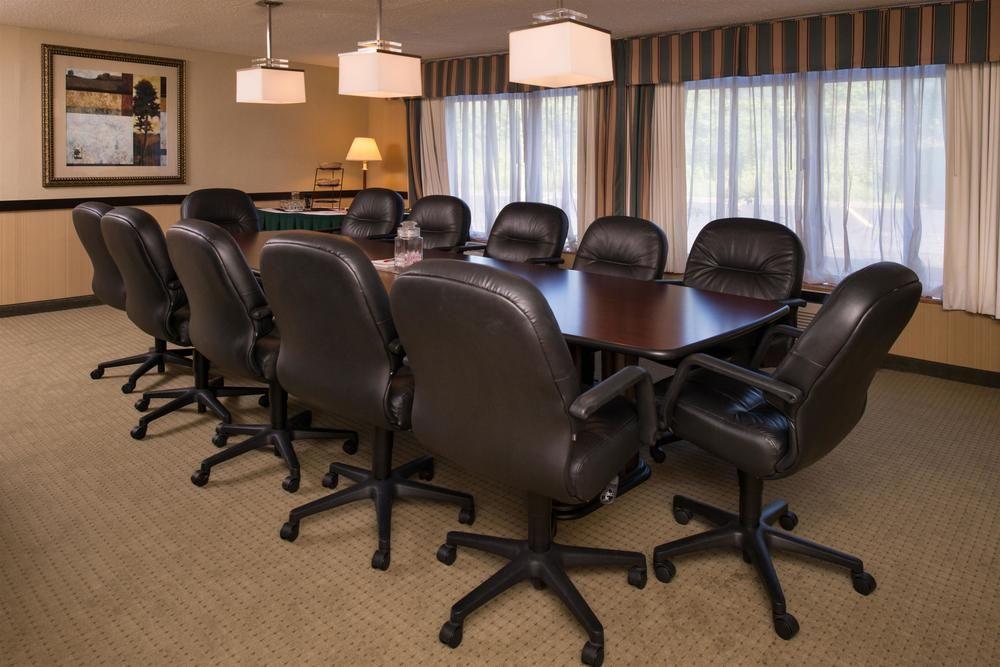 Ramada Plaza Rochester Airport Eksteriør billede