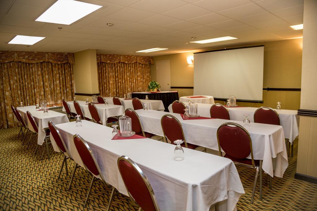 Ramada Plaza Rochester Airport Eksteriør billede
